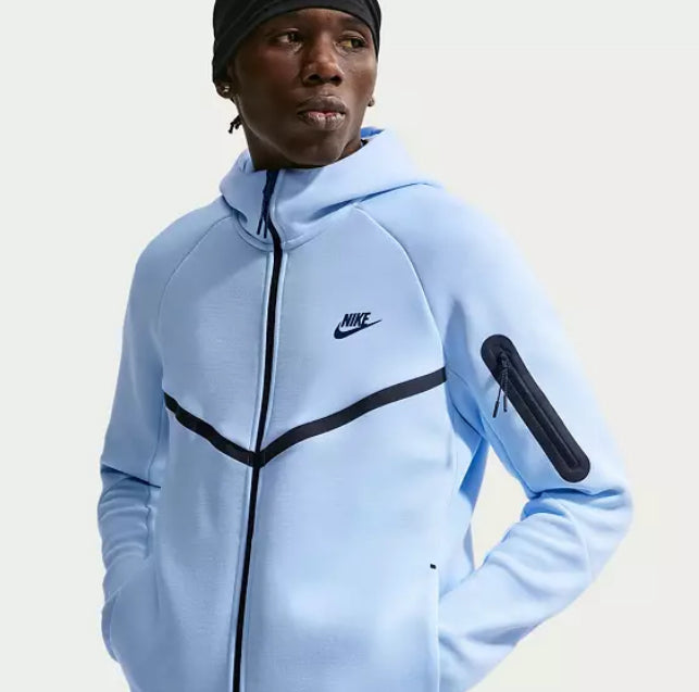 AA NIKE TECH SET